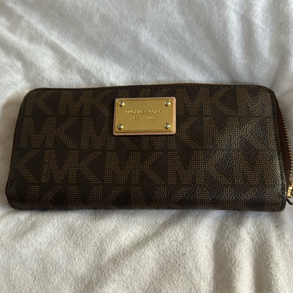 Michael Kors wallet